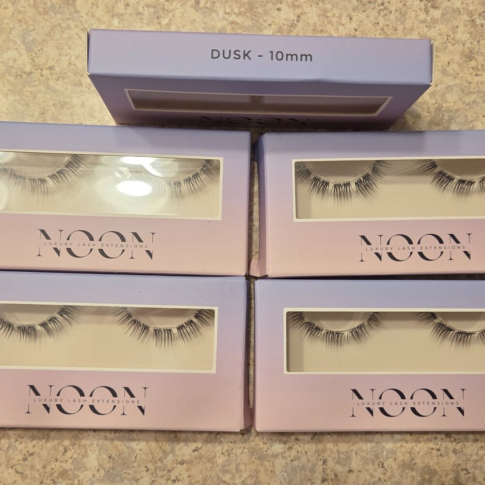 Noon Lash DUSK Silk Lashes, Wispy Volume 10mm NIB set of 5
